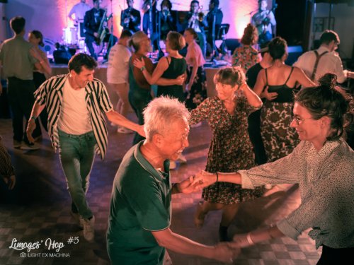 Limoges'Hop #5 - soirée d'ouverture du vendredi

Partage libre à des fins non promotionnelles ou commerciales, en créditant l'auteur (@lightexmachina).

© Alexandre - LIGHT EX MACHINA 2023, tous droits réservés.